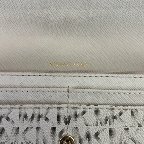 Beige and brown Michael Kors wallet - Picture 6 of 6